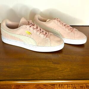PUMA Suede Classic Pink US 8 Woman’s